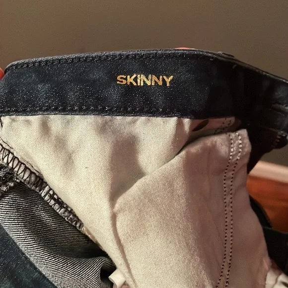 🎉Michael Kors Skinny Dark Capris Jeans! - Picture 6 of 7